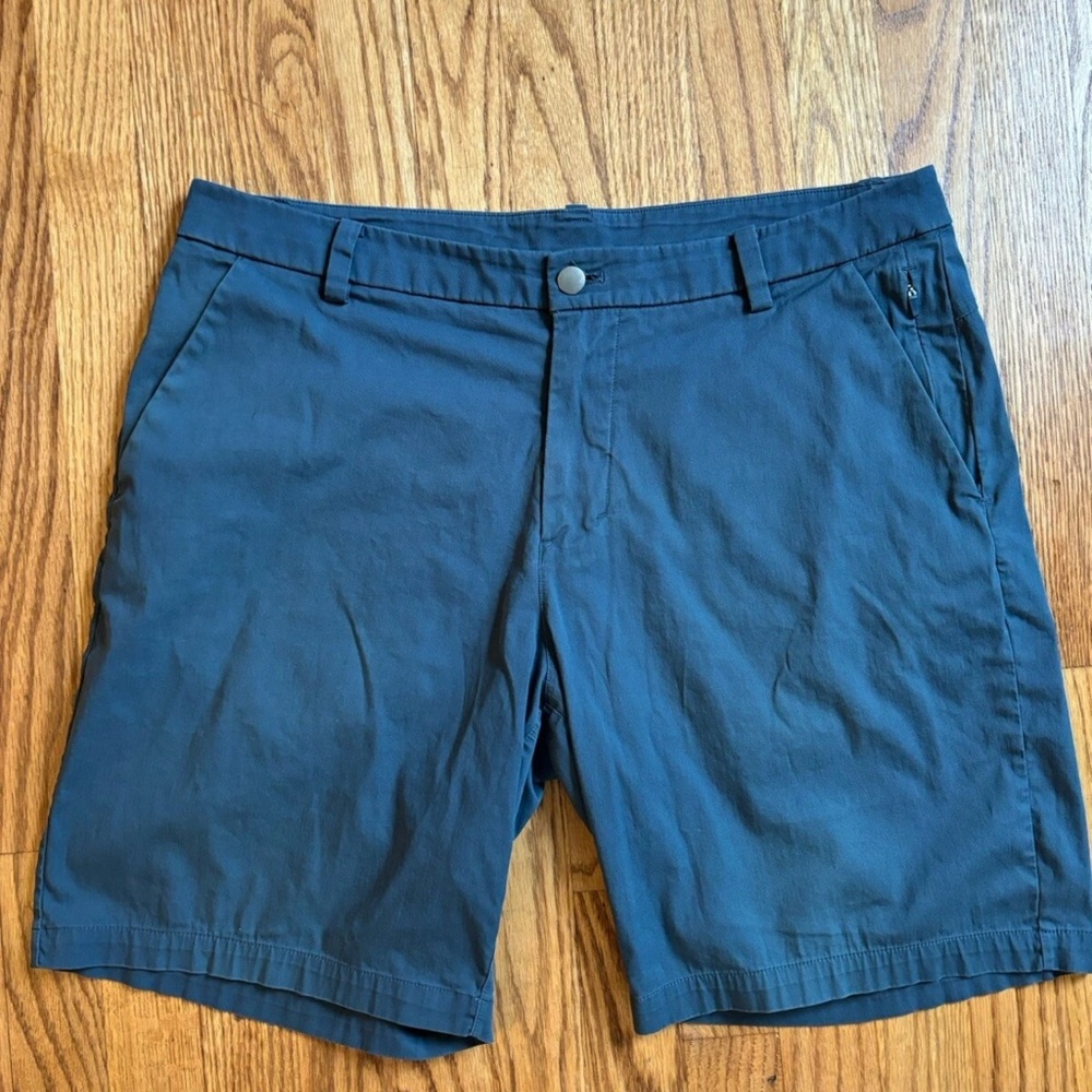 Lululemon Commission Shorts Men 34 Blue Slim Classic Fit Chino 9” Inseam